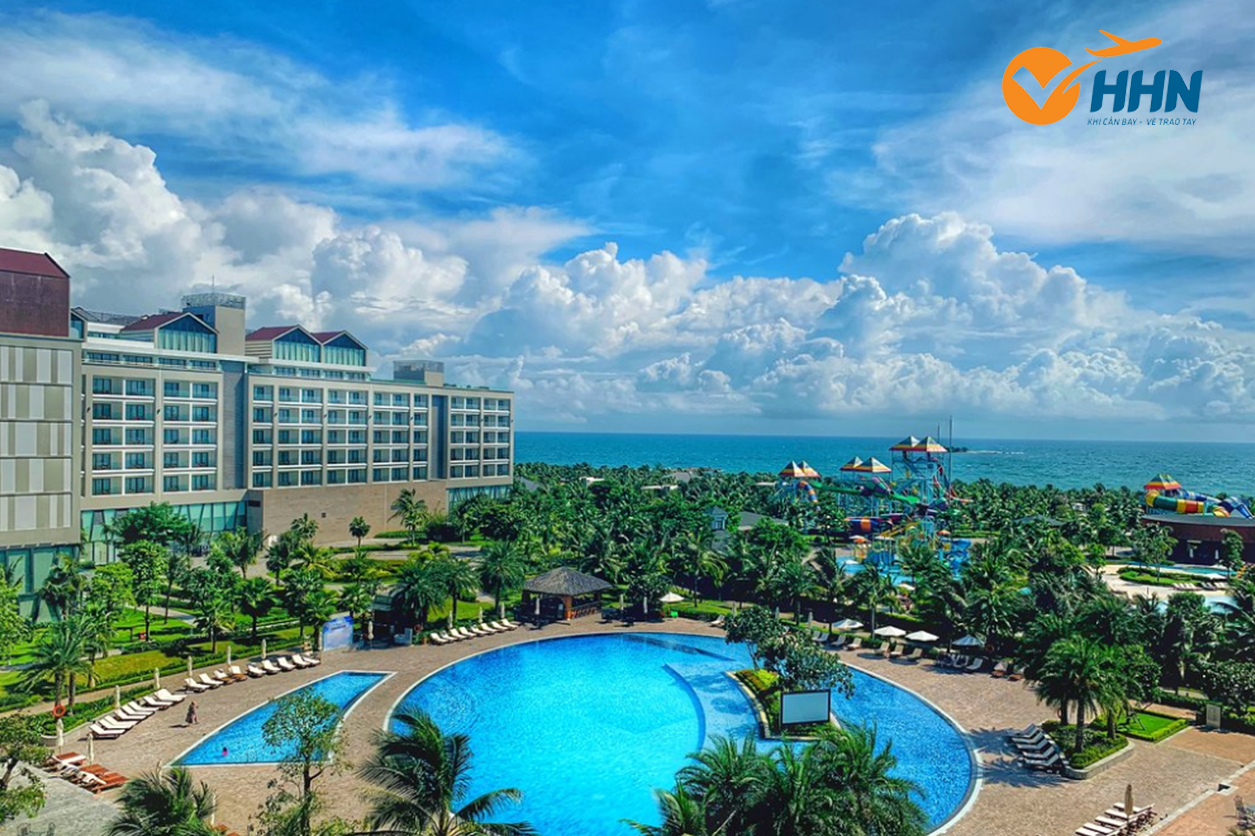 Đối với phòng khách sạn : hong-hai-nam-khai-xuan-may-man-cung-bamboo-airways